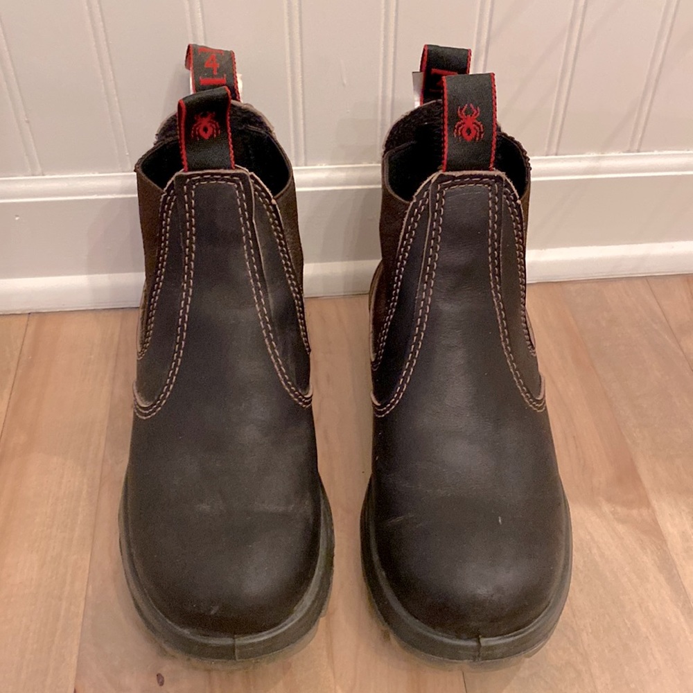 Barely worn Redback Boots